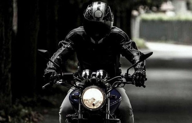 Motosiklette kurye coştu!