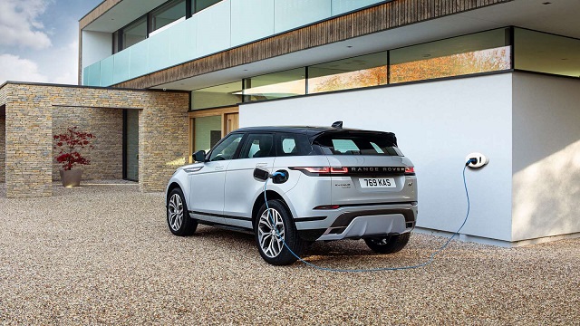 Range Rover Evoque ve Discovery Sport hibrit motora kavuştu!