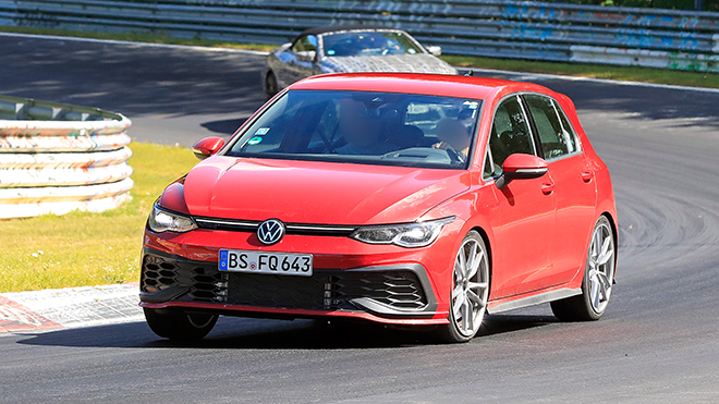 Yeni Golf GTI TCR Nürbergring'de!
