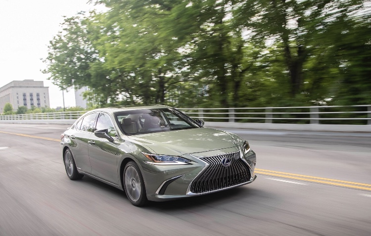 Lexus Online Başvuru ve Görüntülü Görüşme ile Satışlarına Devam Ediyor