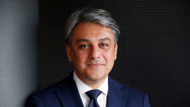 Renault’un yeni CEO’su zorlukların üstesinden gelebileceğini söyledi