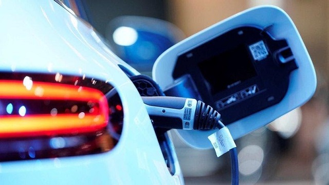 Hibrit otomobillere izin çıktı