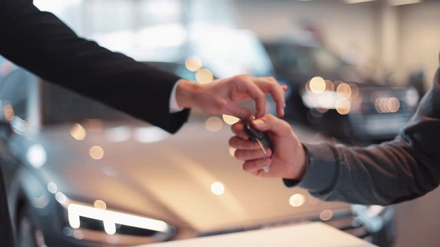 Eylül sonrası ikinci el araç fiyatlarında 'dengelenme' umudu