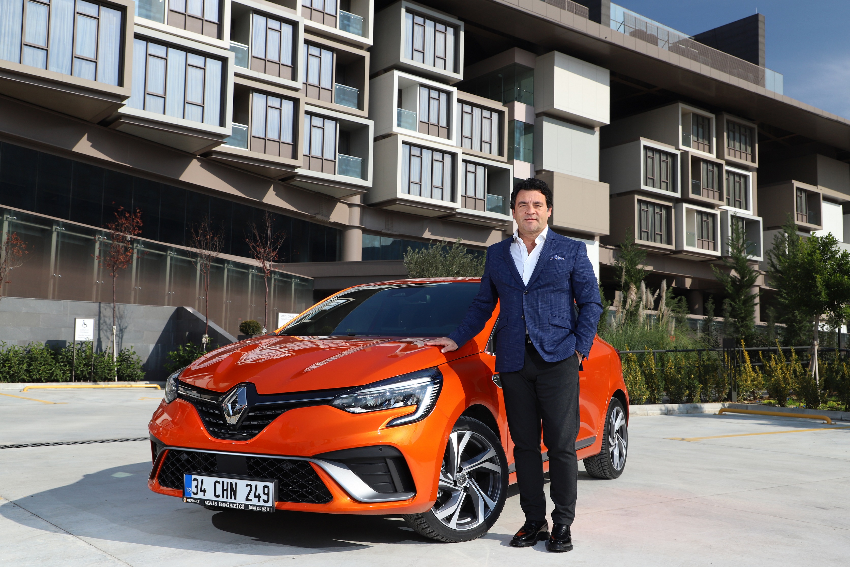 Renault ilk yarıda da liderliğini sürdürdü!