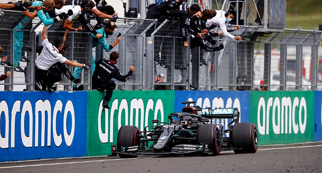 Mercedes'ten Macaristan'da çifte podyum