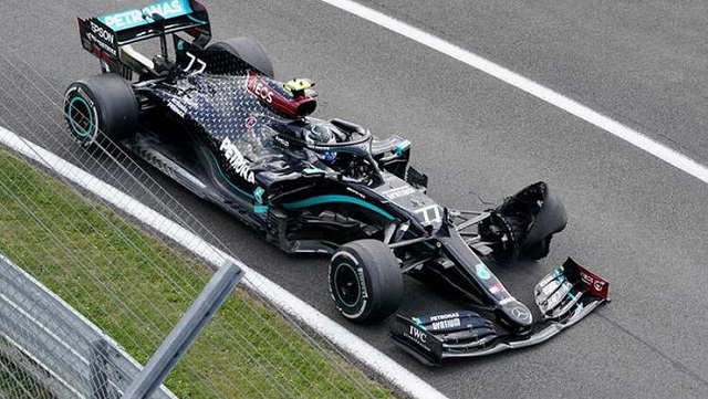 Hamilton patlak lastikle yarışı kazandı