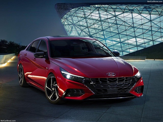 201 beygirlik sportif sedan