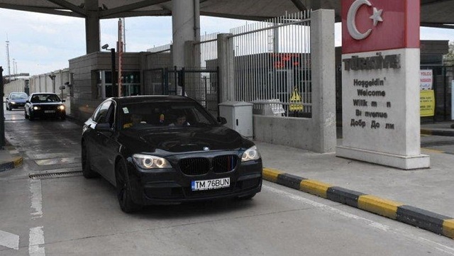 Yabancı plakalı araçların yurtta kalma süresi uzatıldı