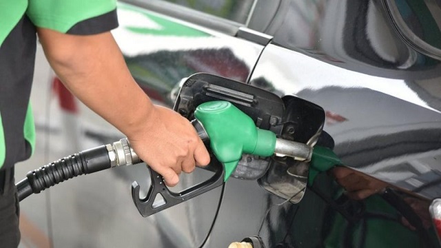 Benzine 14 kuruş zam