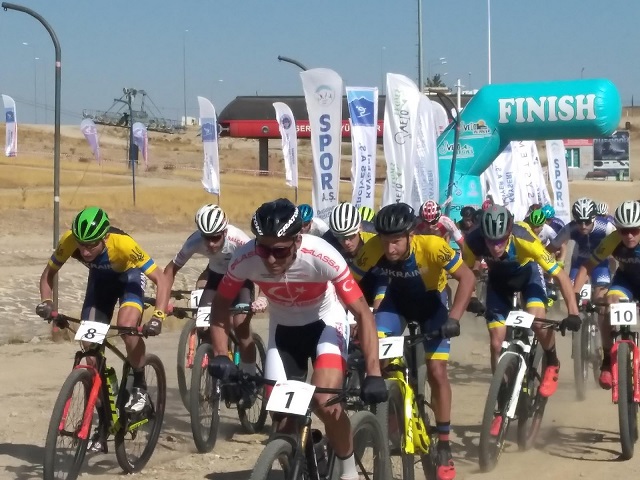 Brisaspor, 16 madalya ile döndü