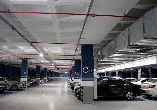 İstanbul'da kapalı otoparklara 'dolu' akını