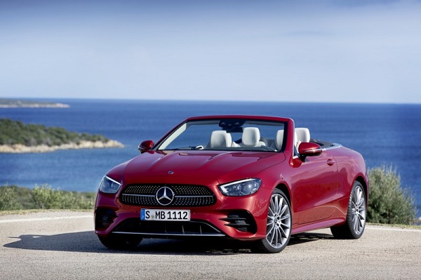 Yenilenen E Serisi Coupe ve Cabriolet Türkiye’de