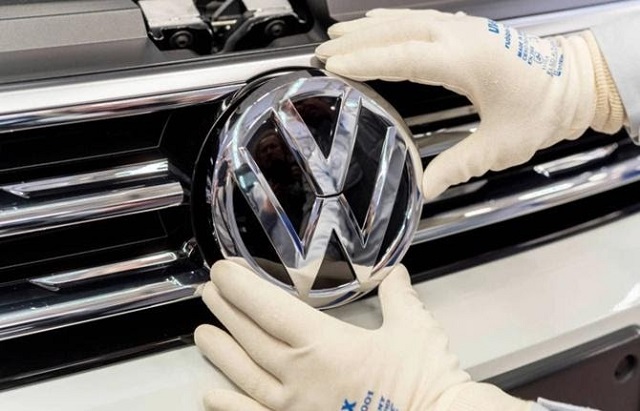 Yatırımlar askıya alınmadı!