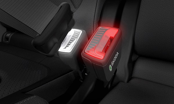 Akıllı LED emniyet kemeri geliştirdi