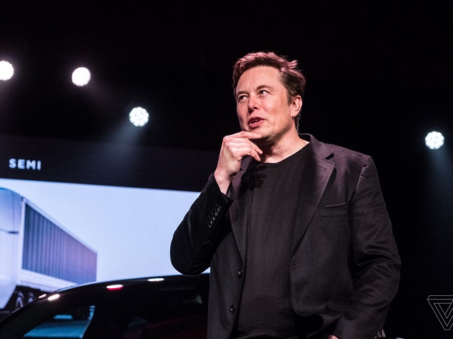Elon Musk itiraf etti: 'Tesla'yı satmayı düşündüm!'