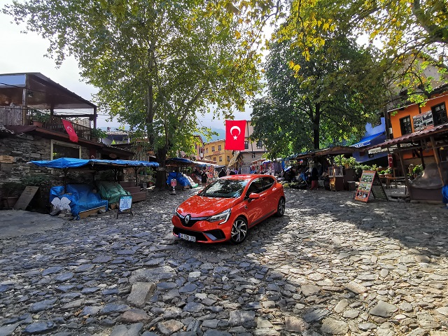 #BENZER5İZ Clio ile Bursa'da tarihe yolculuk