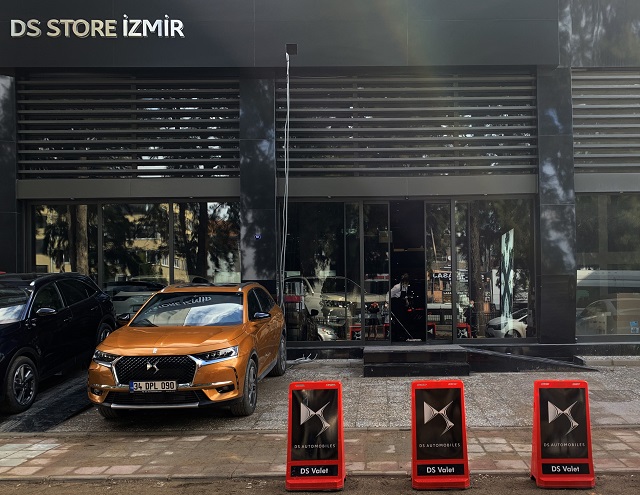 DS, dördüncü showroomunu İzmir'de açtı