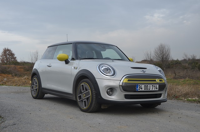 Sürüş izlenimi: MINI COOPER SE