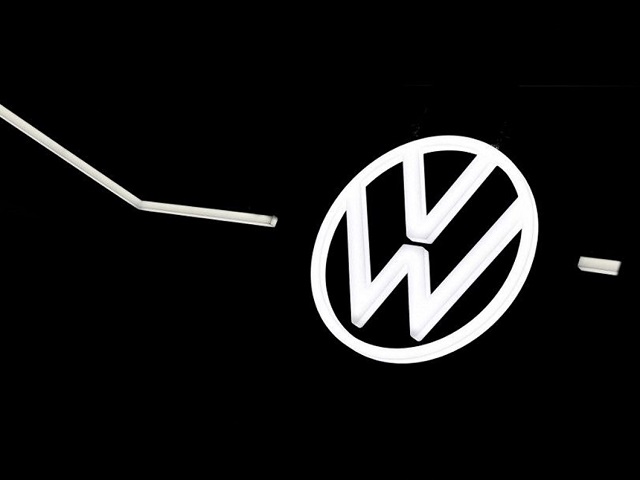 Uçan otomobil için ortak arıyor