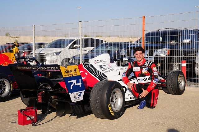 Cem Bölükbaşı Formula 3’te ilk 10’da!