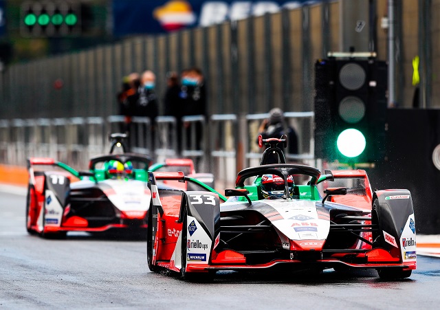 Audi, ilk resmi Formula E’de şampiyonluk peşinde