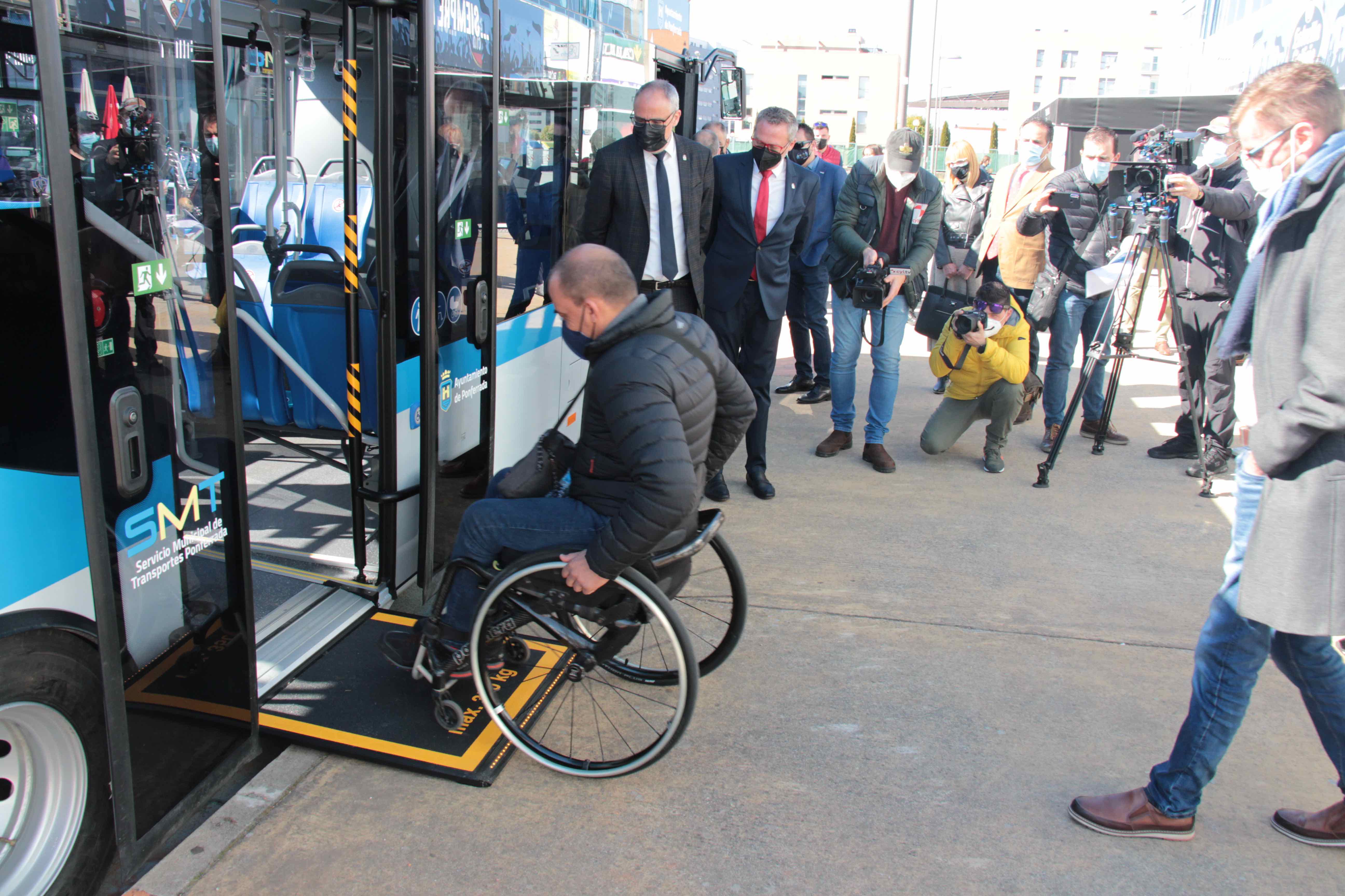 Isuzu Novociti Life İspanya yollarında