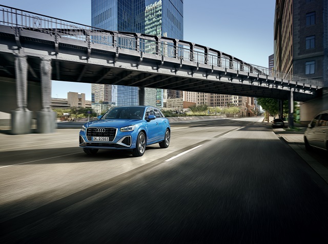 Yenilenen Q2 showroomlarda