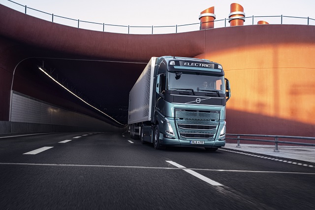 Volvo Trucks elektrikli araçlara geçişi hızlandırıyor