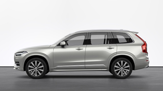 SUV satışlar sedanın peşini bırakmıyor