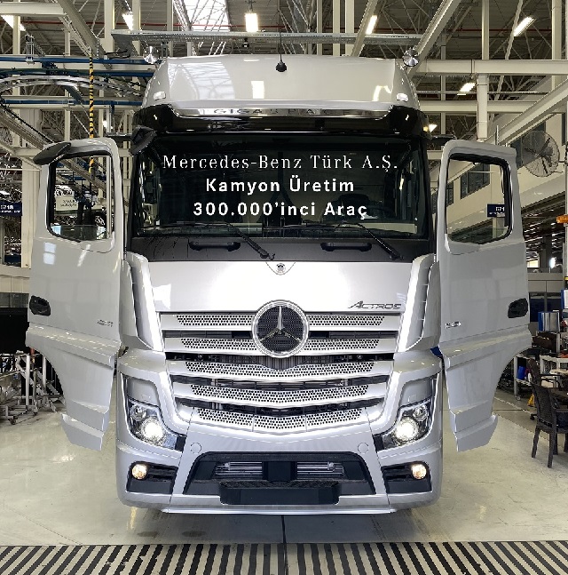 300.000’inci Actros banttan indi!
