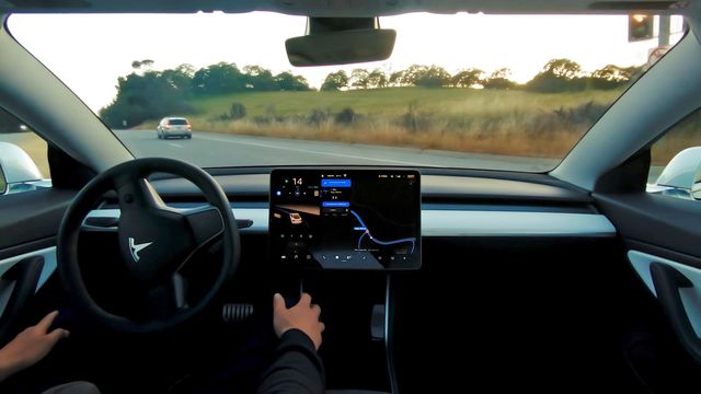 Tesla'nın Autopilot'una güvenlik soruşturması!