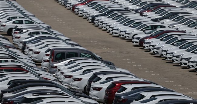 Binek otomobil ihracatı hız kesmiyor!