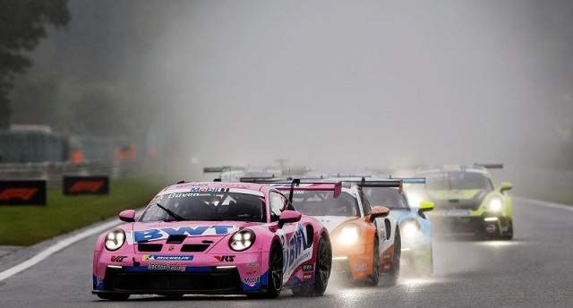 Ayhancan’dan SPA’da etkileyici performans