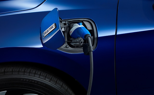 2030'dan sonra sadece elektrikli satacak!