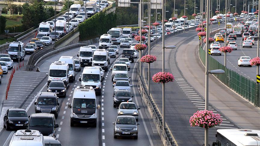2021'de trafiğe 1 milyon 153 bin araç katıldı!