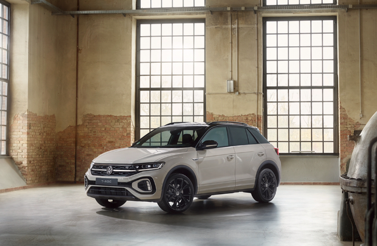 Volkswagen T-Roc yüz gerdirdi