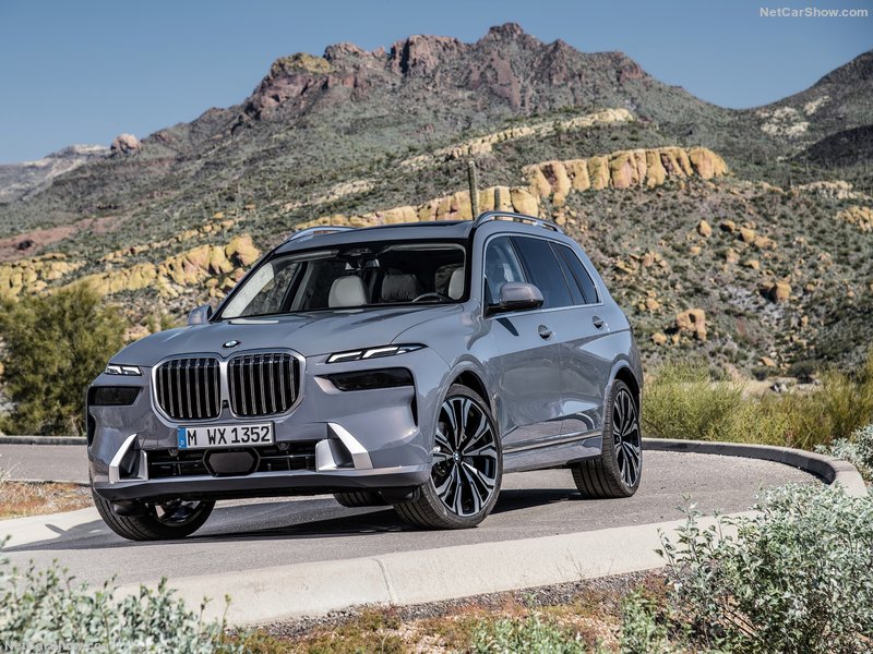 BMW X7 yenilendi