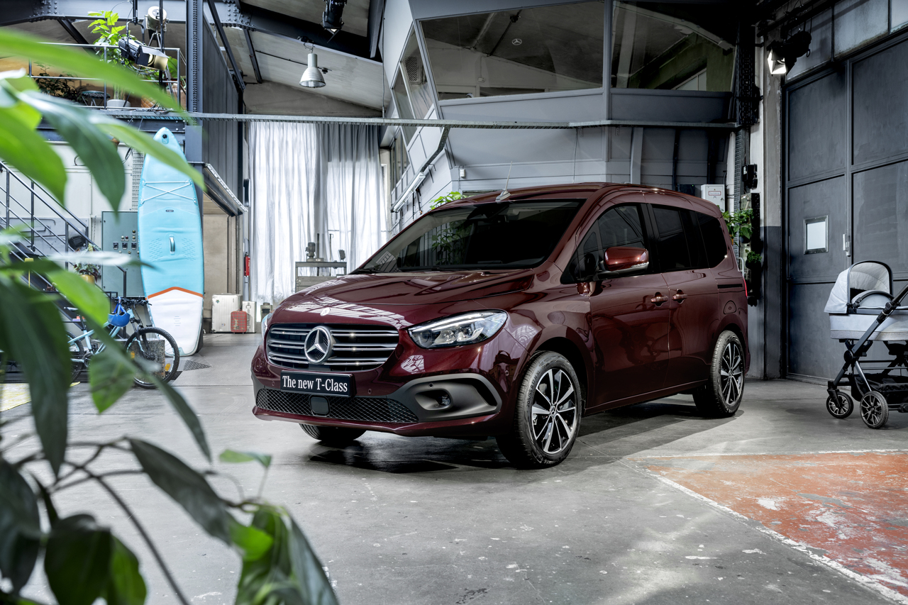 Yeni Mercedes-Benz T-Serisi tanıtıldı