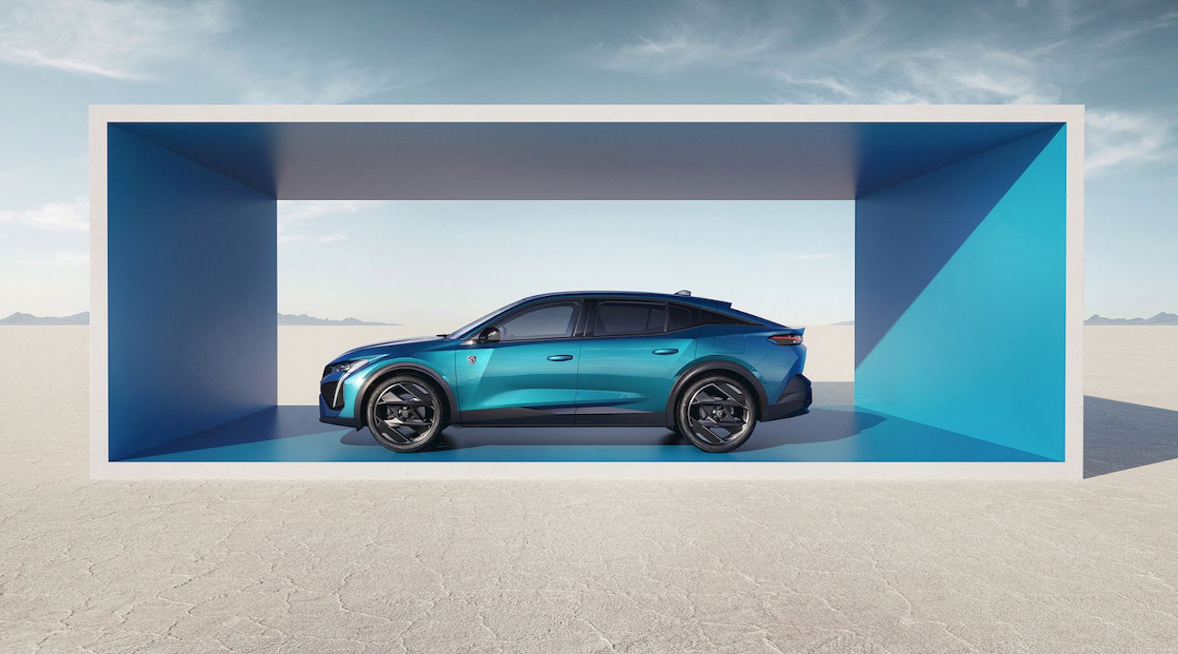 Yeni PEUGEOT 408 tanıtıldı!..