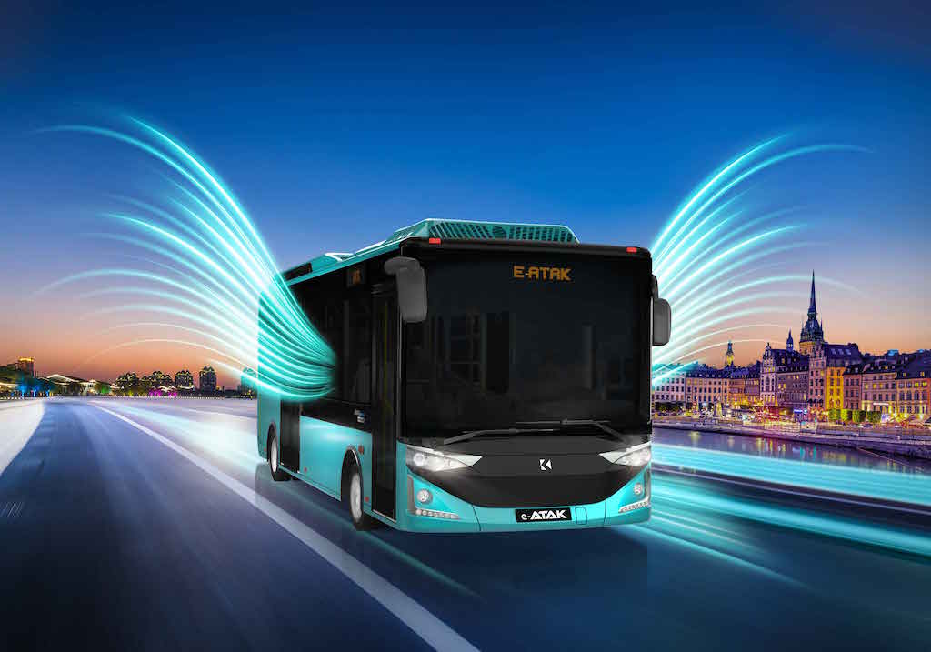 Elektrikli Karsan e-ATAK Türkiye'de  toplu taşımacılığa başlıyor