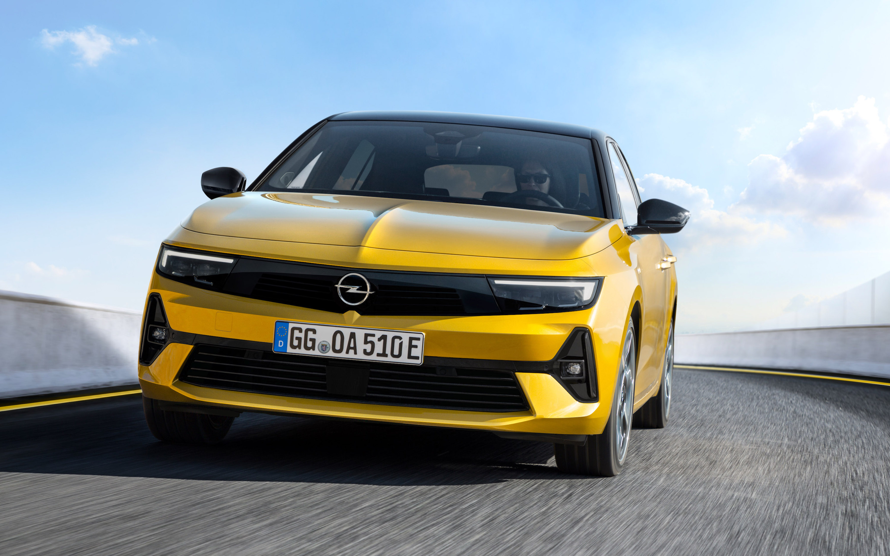Opel'de rekor Astra'da liderlik hedefi!