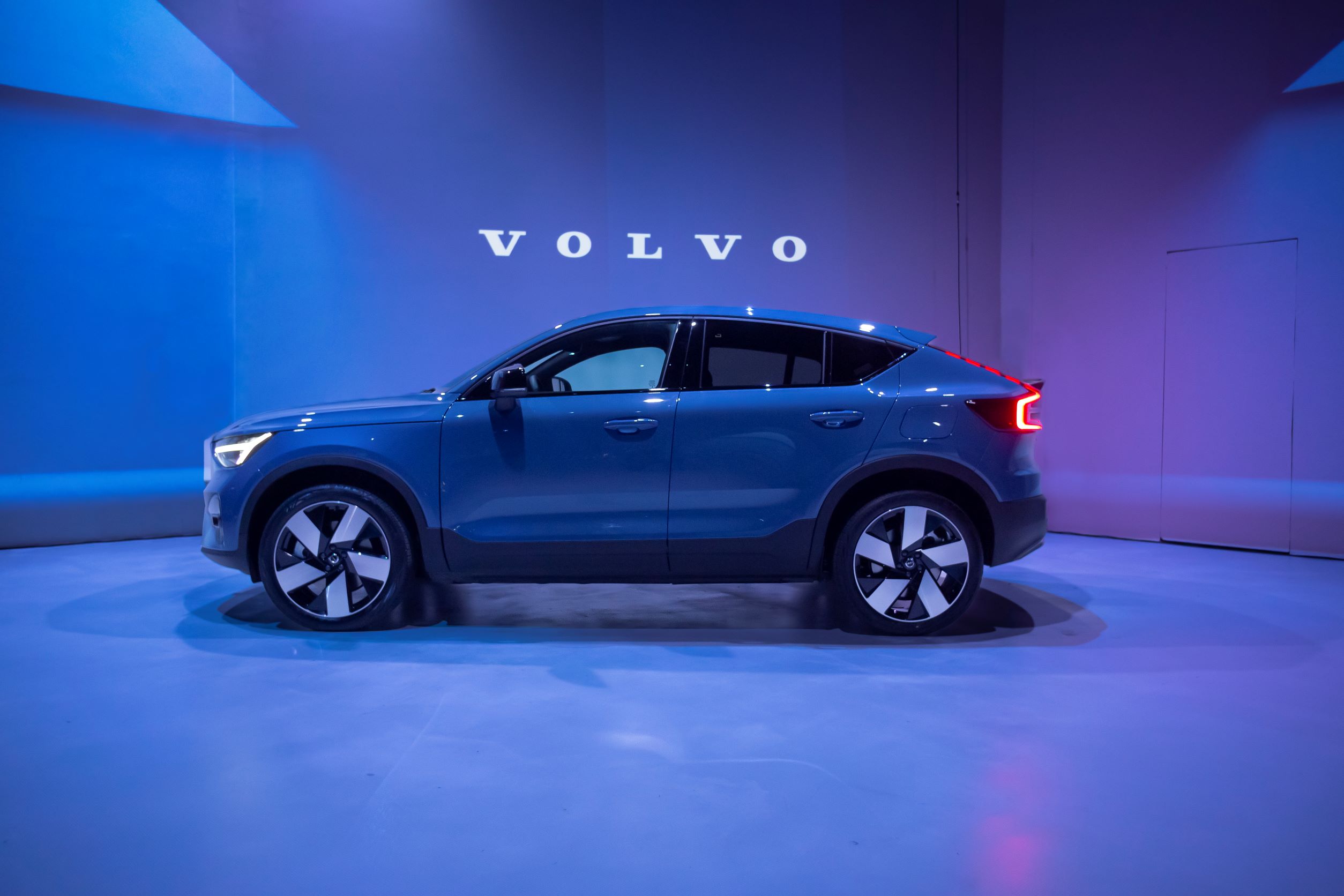 Elektrikli Volvo C40 Recharge satışa sunuldu!