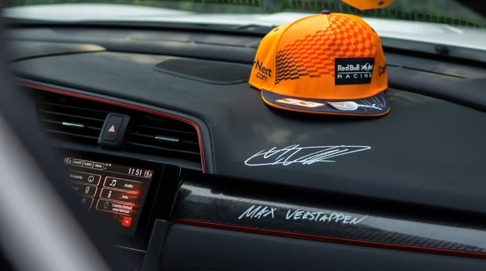 Verstappen'in Honda Civic Type R'ı satıldı