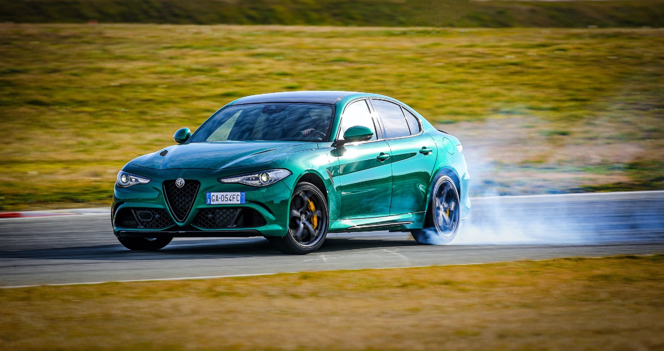 Alfa Romeo Giulia Quadrifoglio ödülü kazandı