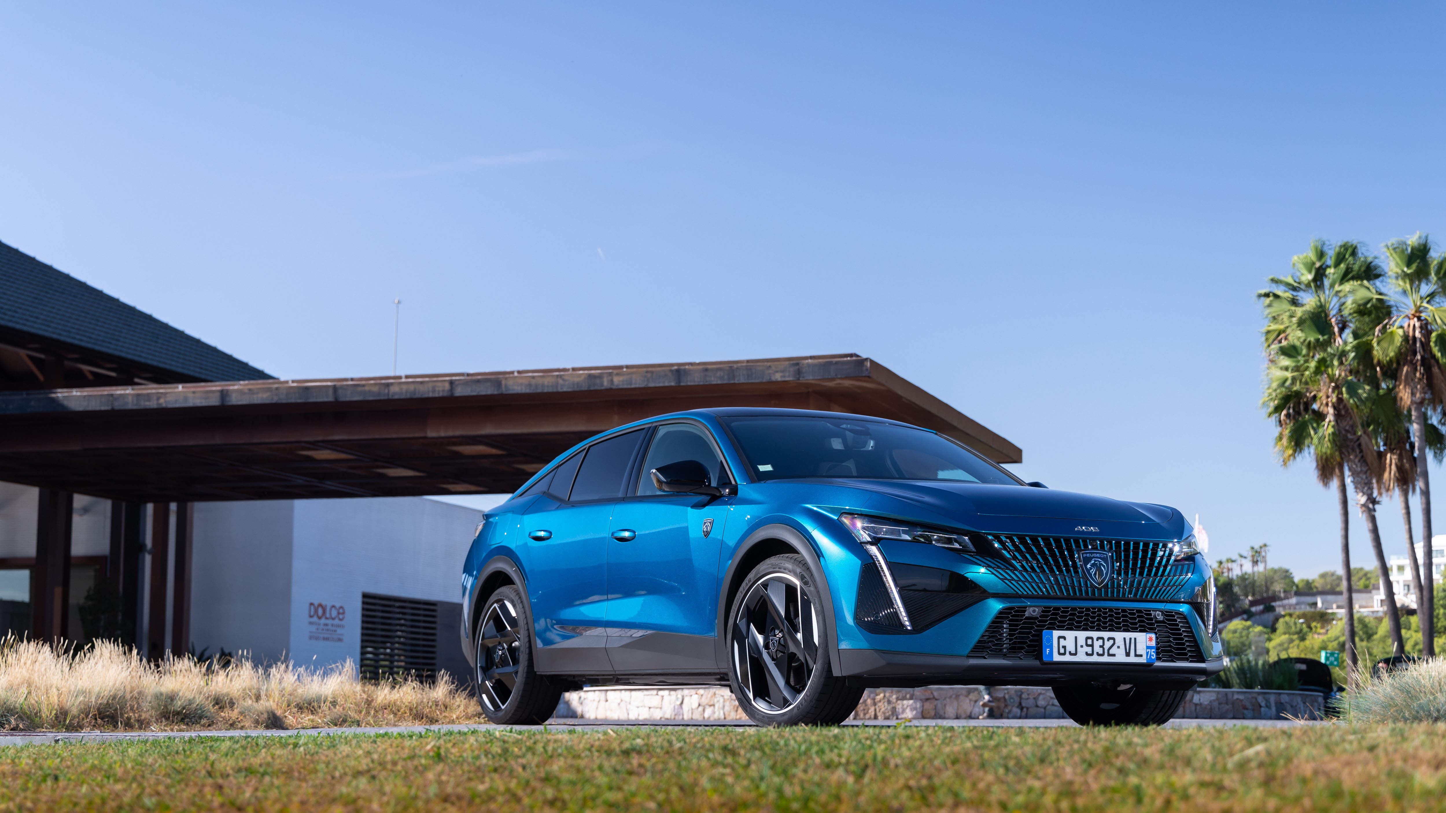 Peugeot 408 satışa sunuldu işte fiyatı