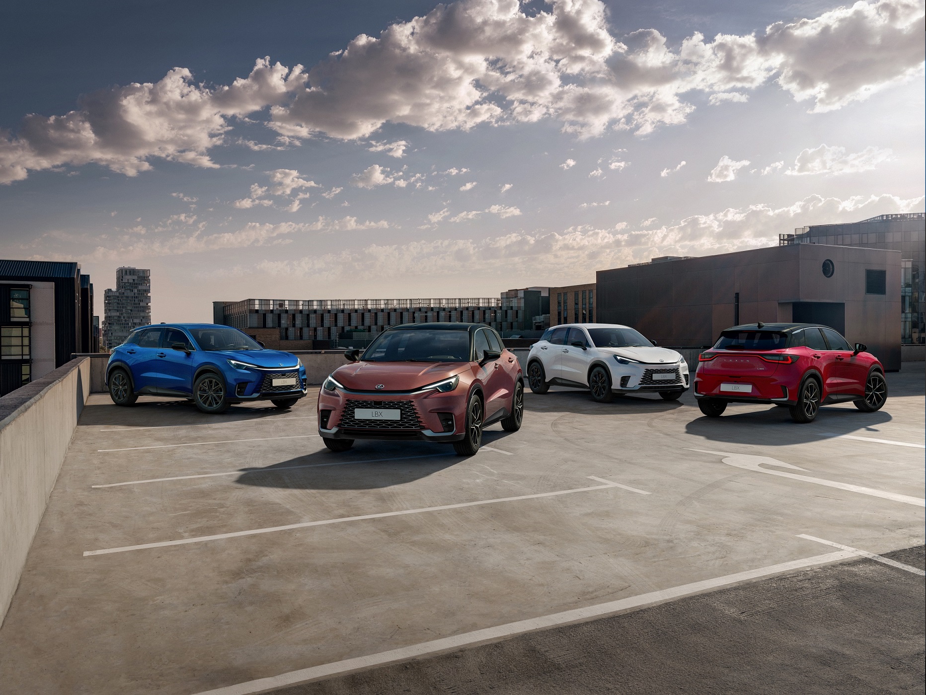 Lexus’un Yeni B SUV’u LBX için Ön Talepler  Başladı