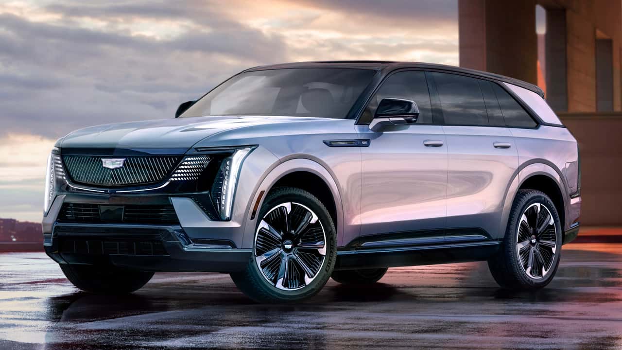Elektrikli Cadillac Escalade IQ 725 km menzil ve 750 bg ile görücüye çıkıyor