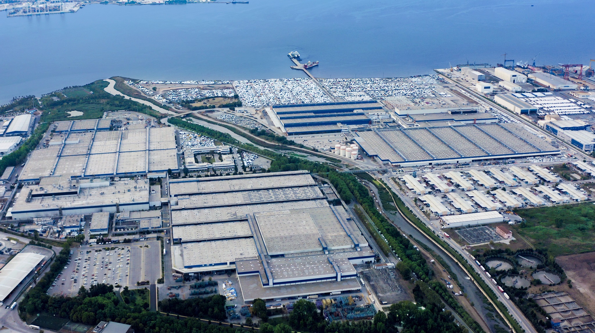 Ford Otosan'ın yenilenen Yeniköy Fabrikası açıldı!