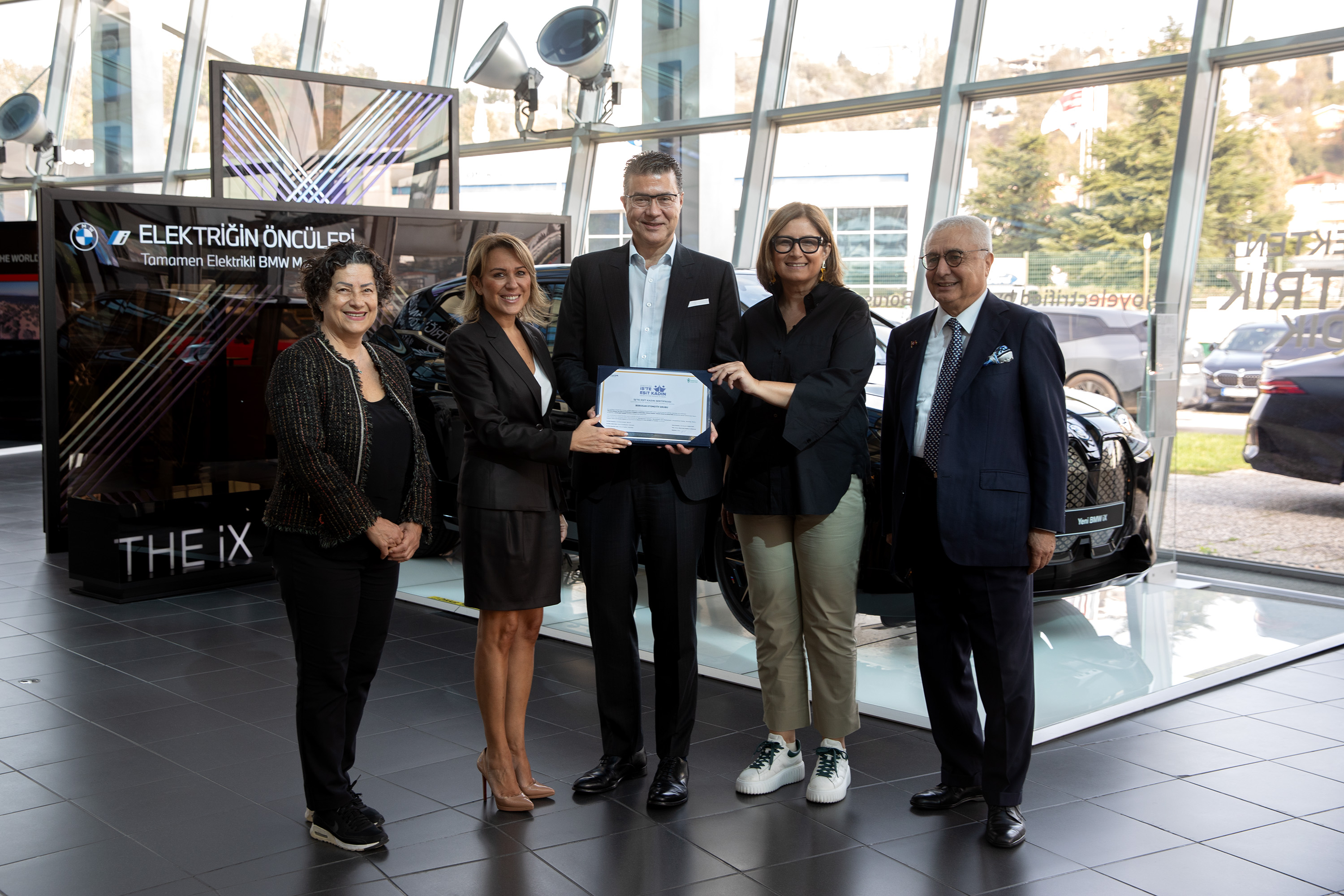 “İş'te Eşit Kadın Sertifikası” Alan  İlk Otomotiv Şirketi Oldu