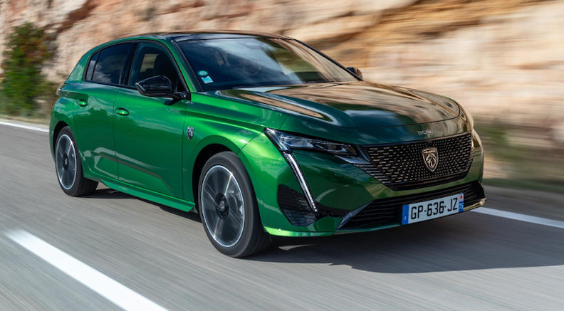 Elektrikli Peugeot 308 satışa sunuldu işte sürpriz fiyatı